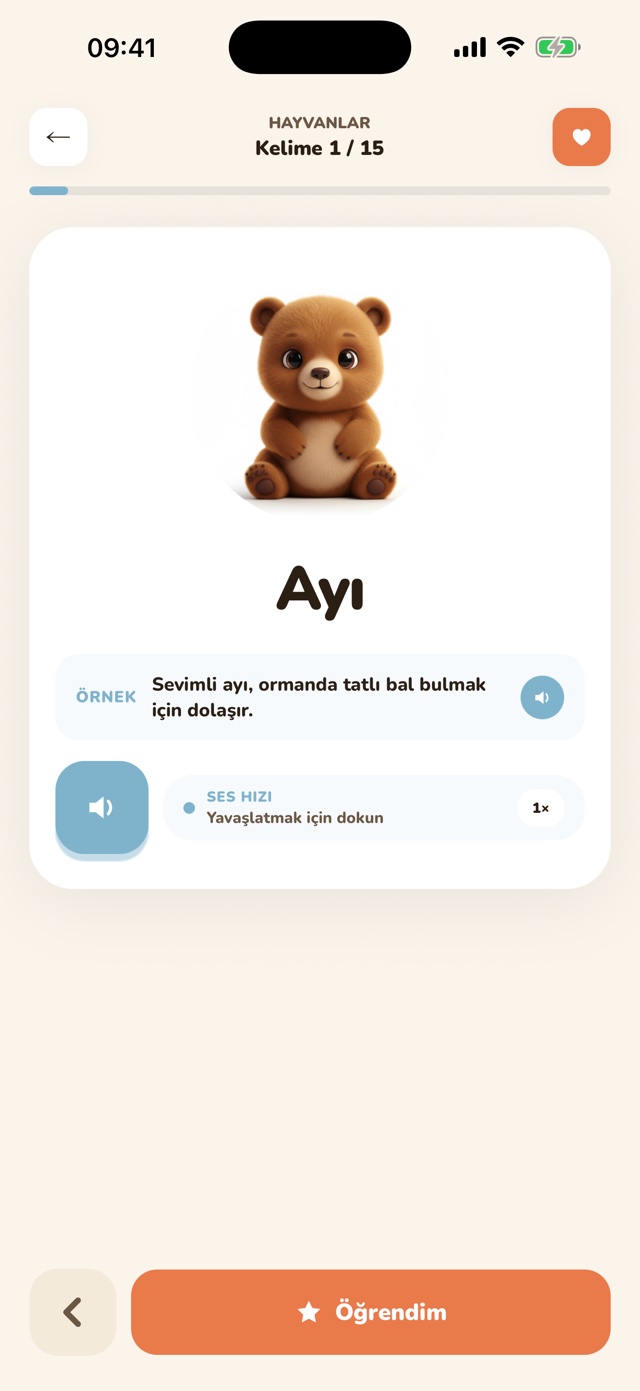 İlk Kelimelerim kelime kartı ekranı: ayı görseli, "Ayı" kelimesi ve sesli örnek cümle.